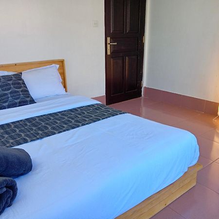 Mama Mega Homestay Pesanggaran Kültér fotó
