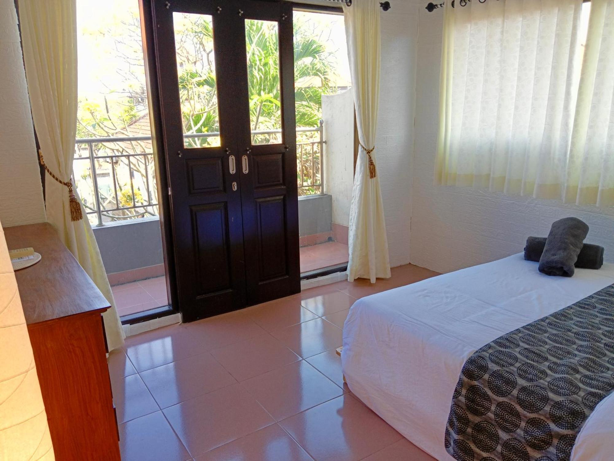 Mama Mega Homestay Pesanggaran Kültér fotó