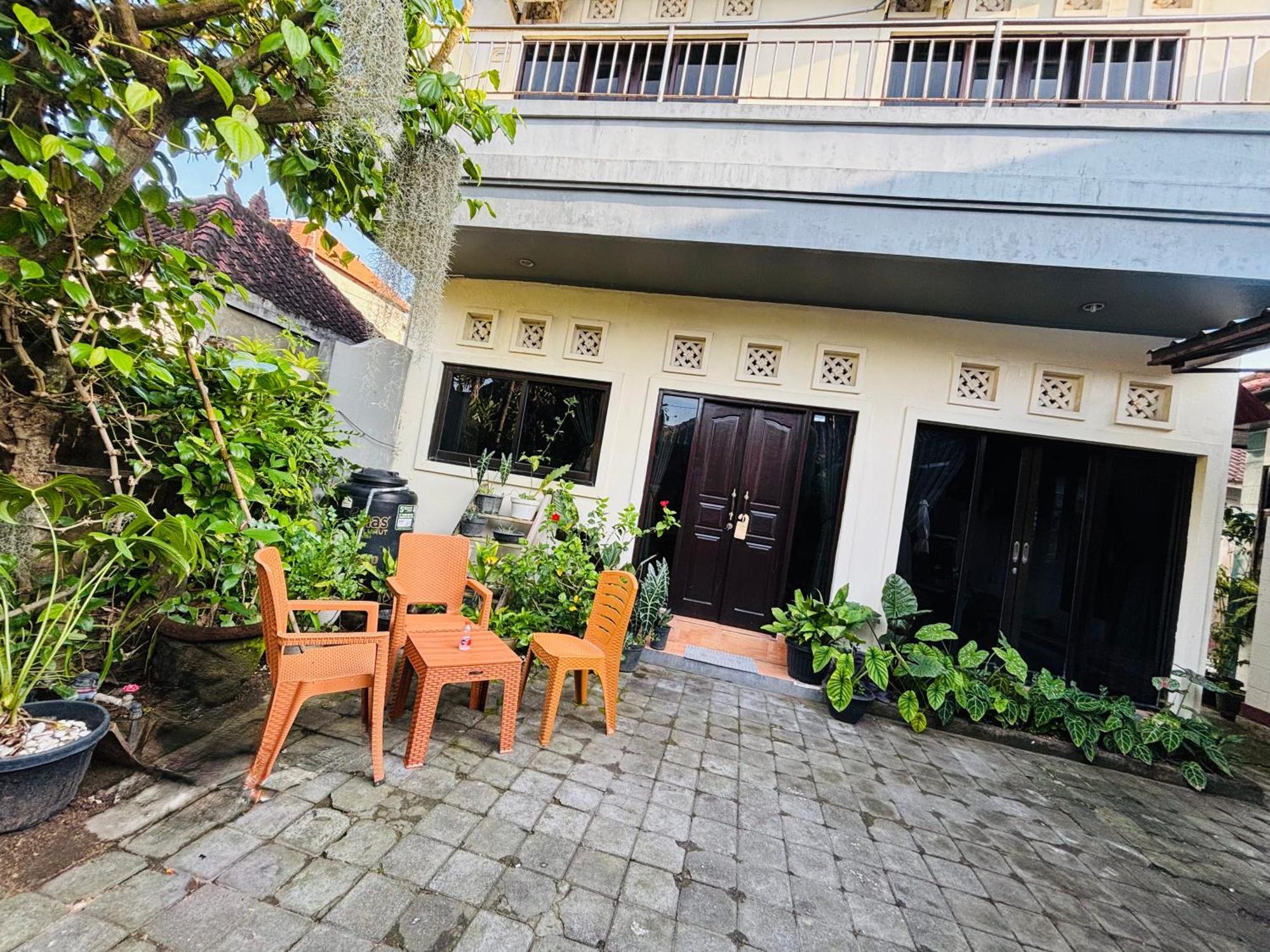 Mama Mega Homestay Pesanggaran Kültér fotó